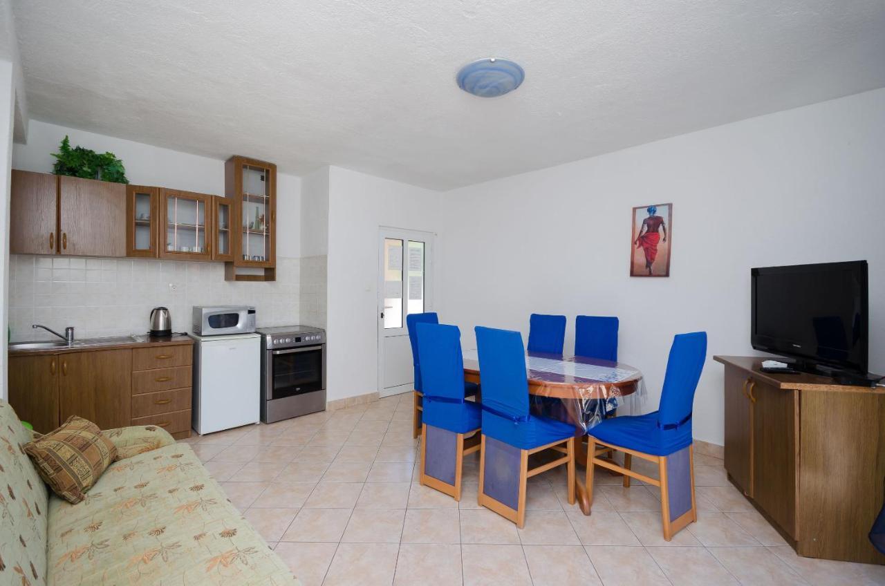 Apartments Elvira Lopar Exterior photo
